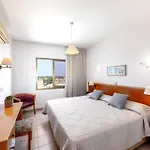 Stephanos 4*