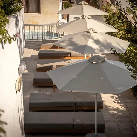 Aparthotel Stephanos 4*