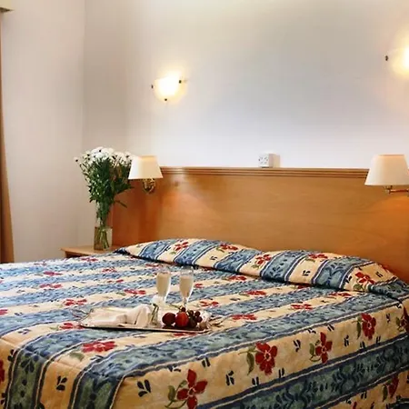 Ξενοδοχείο με διαμερίσματα Stephanos