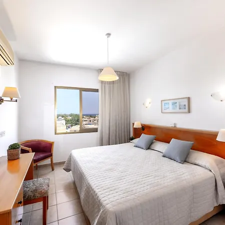 Stephanos 3*