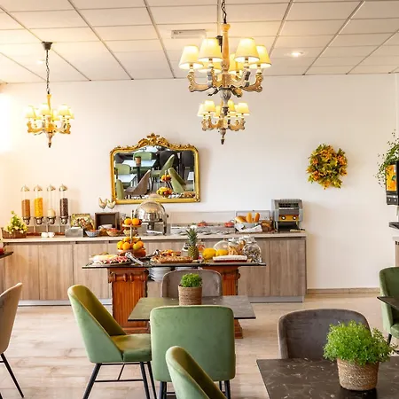Stephanos Hotel apartamentowy 4*