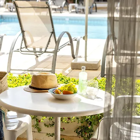 Stephanos Aparthotel Polis