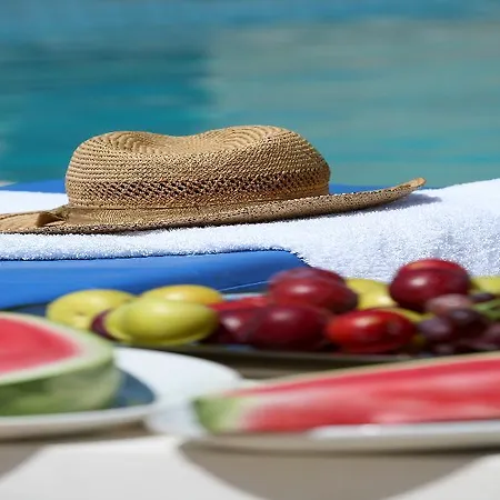 Aparthotel Stephanos 3*