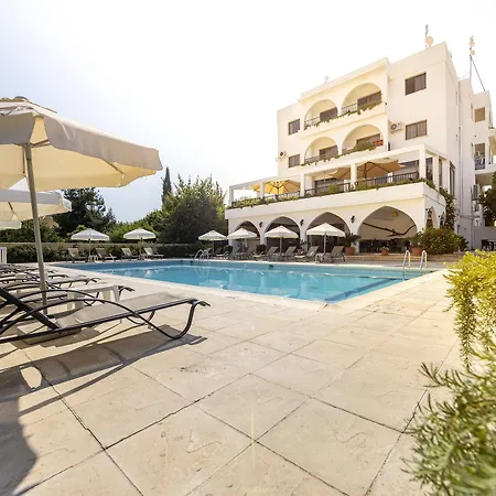 Stephanos 4*