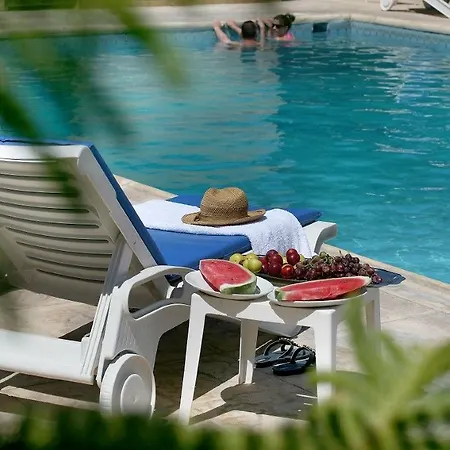 Stephanos 3* Polis