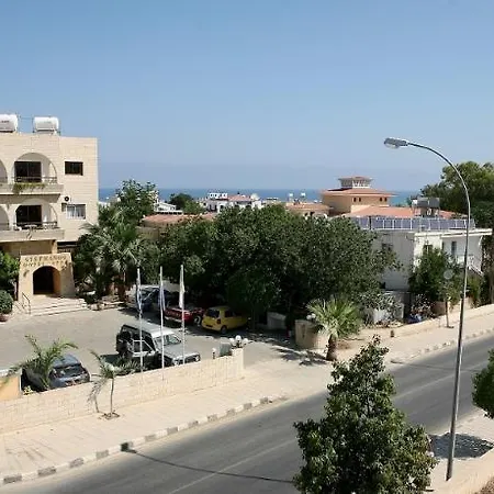 Stephanos 3* Polis
