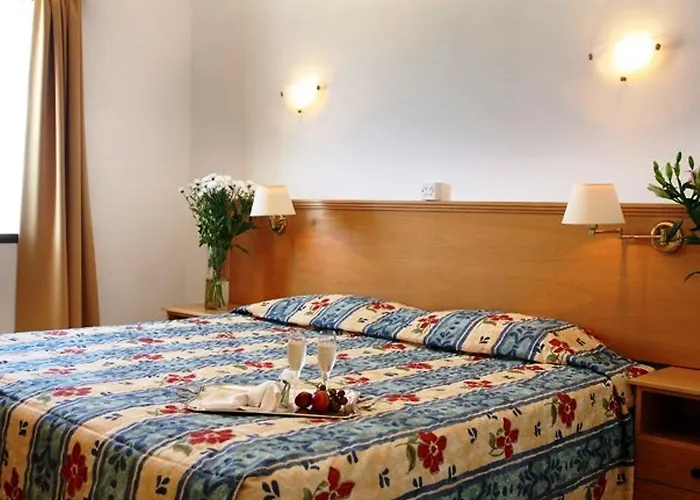 Aparthotel Stephanos