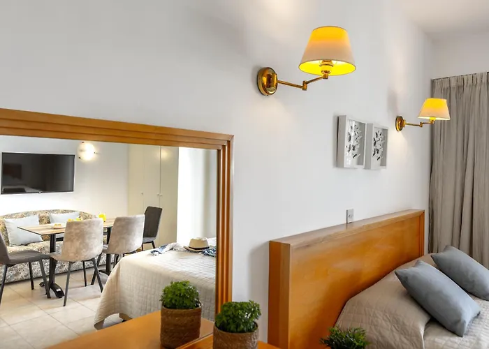 Aparthotel Stephanos Polis