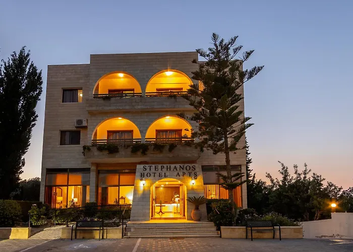 Stephanos Aparthotel 4*